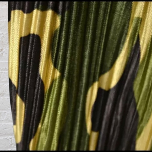 LuLaRoe Shirley Satiny Camo Print Open Front Kimono Large - Picture 7 of 10